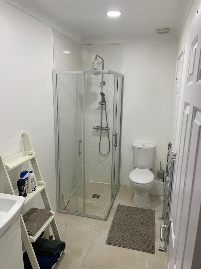 Apartament Rainbow Quays Londyn Zewnętrze zdjęcie